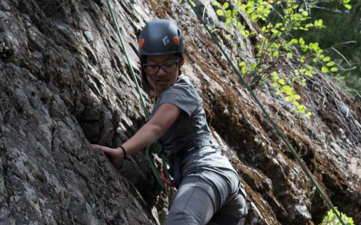 rock climbing course for teen girls